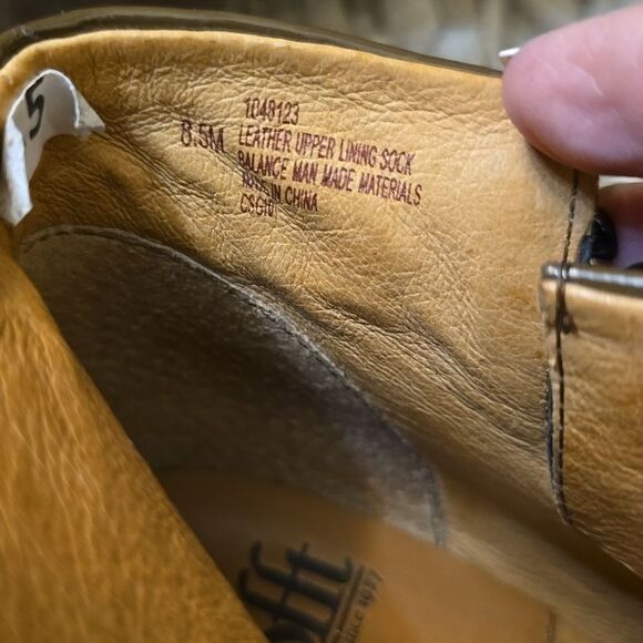 New Sofft Belvedere Brown Suede Women's size 8.5 Side Zip Bootie 3 1/2 inch heel - Picture 7 of 8